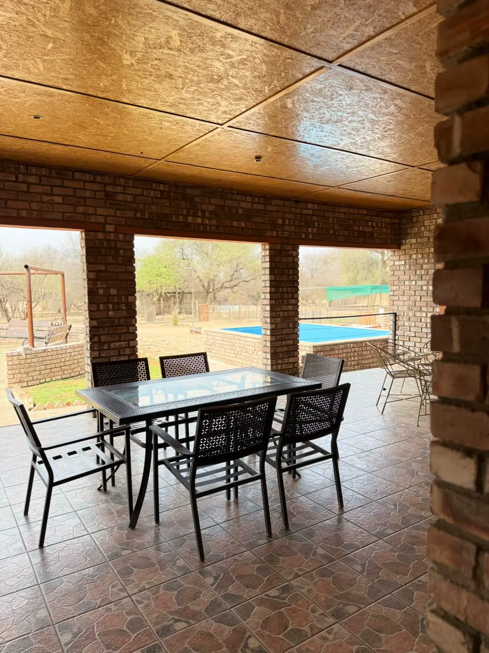 Porches: View to the pool