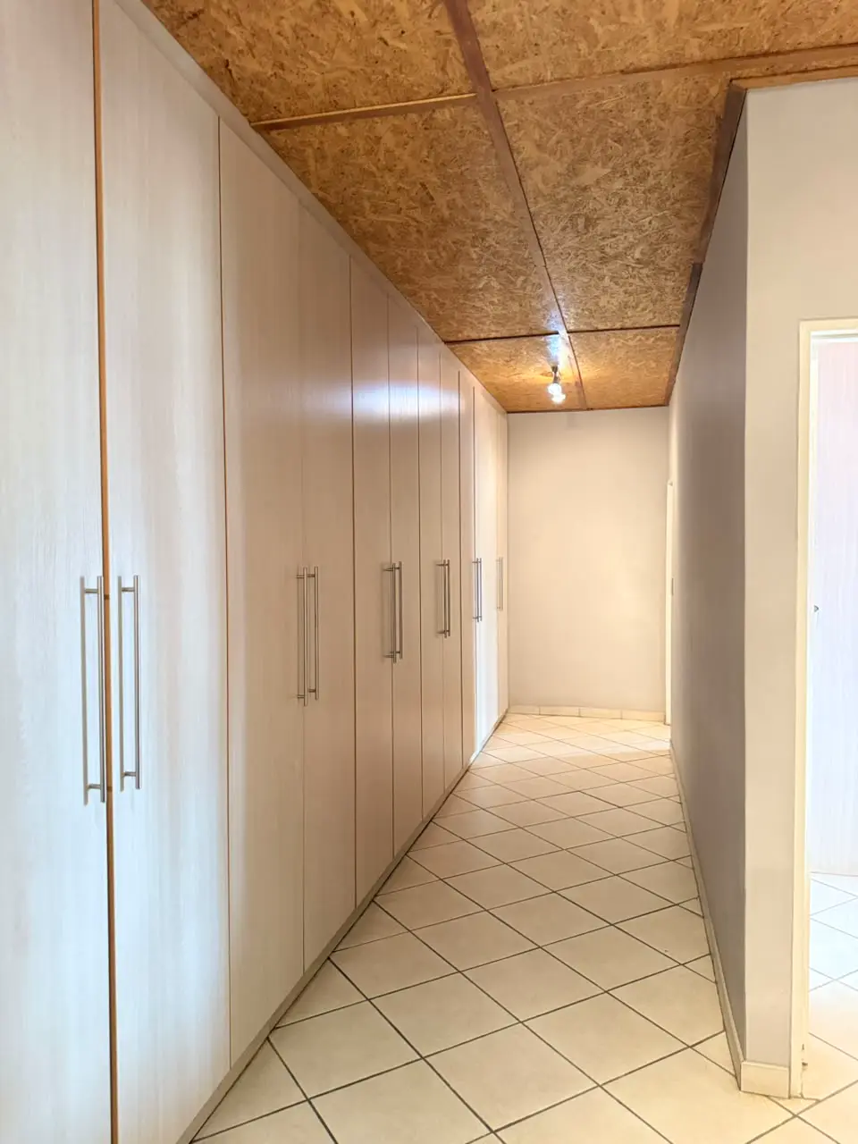 Bedrooms: Walk-in wardrobes